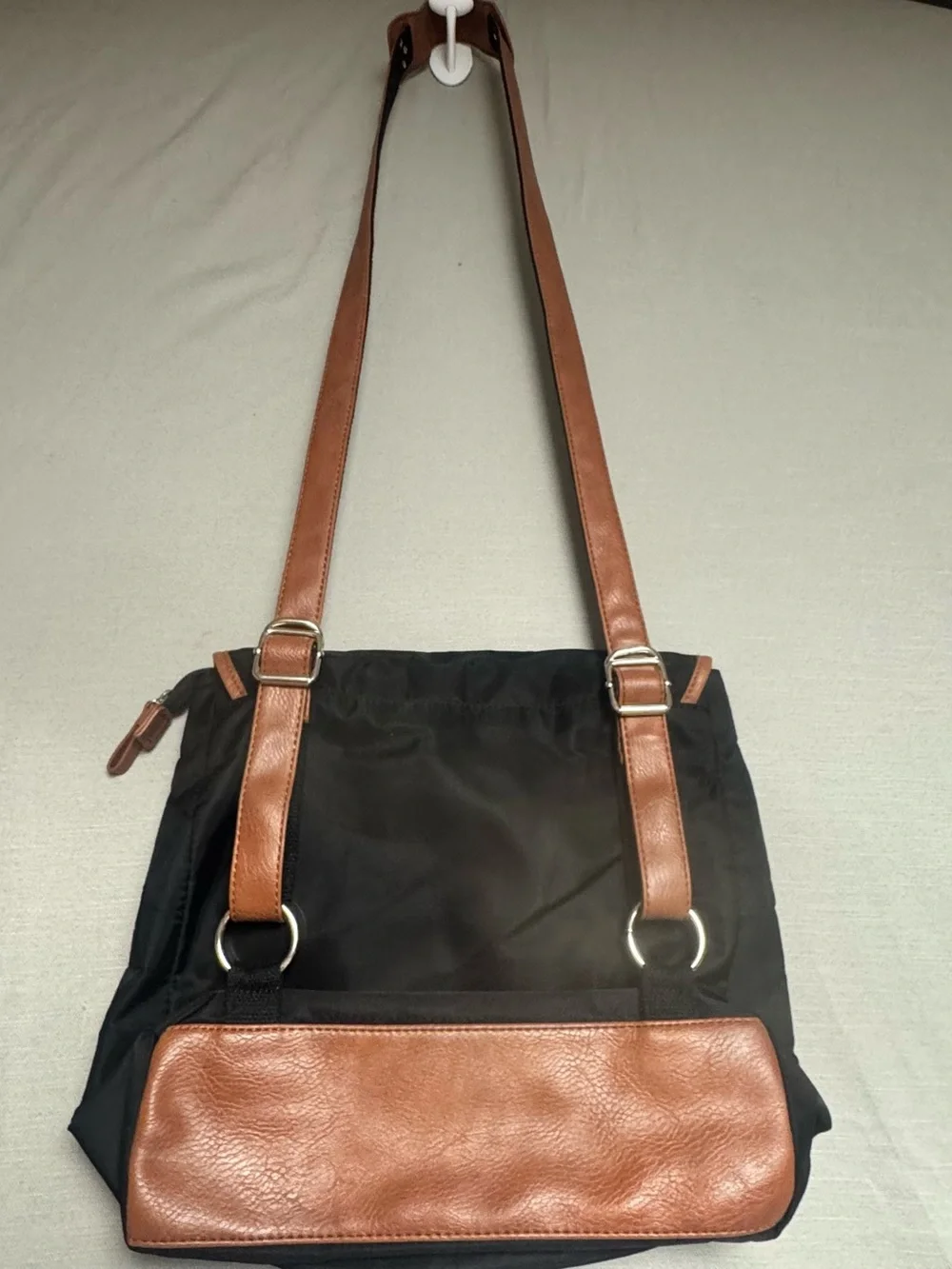 Gal stylish black